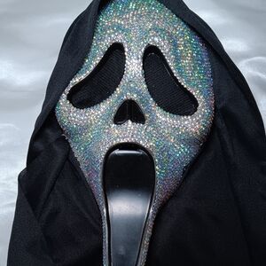 Scream Mask